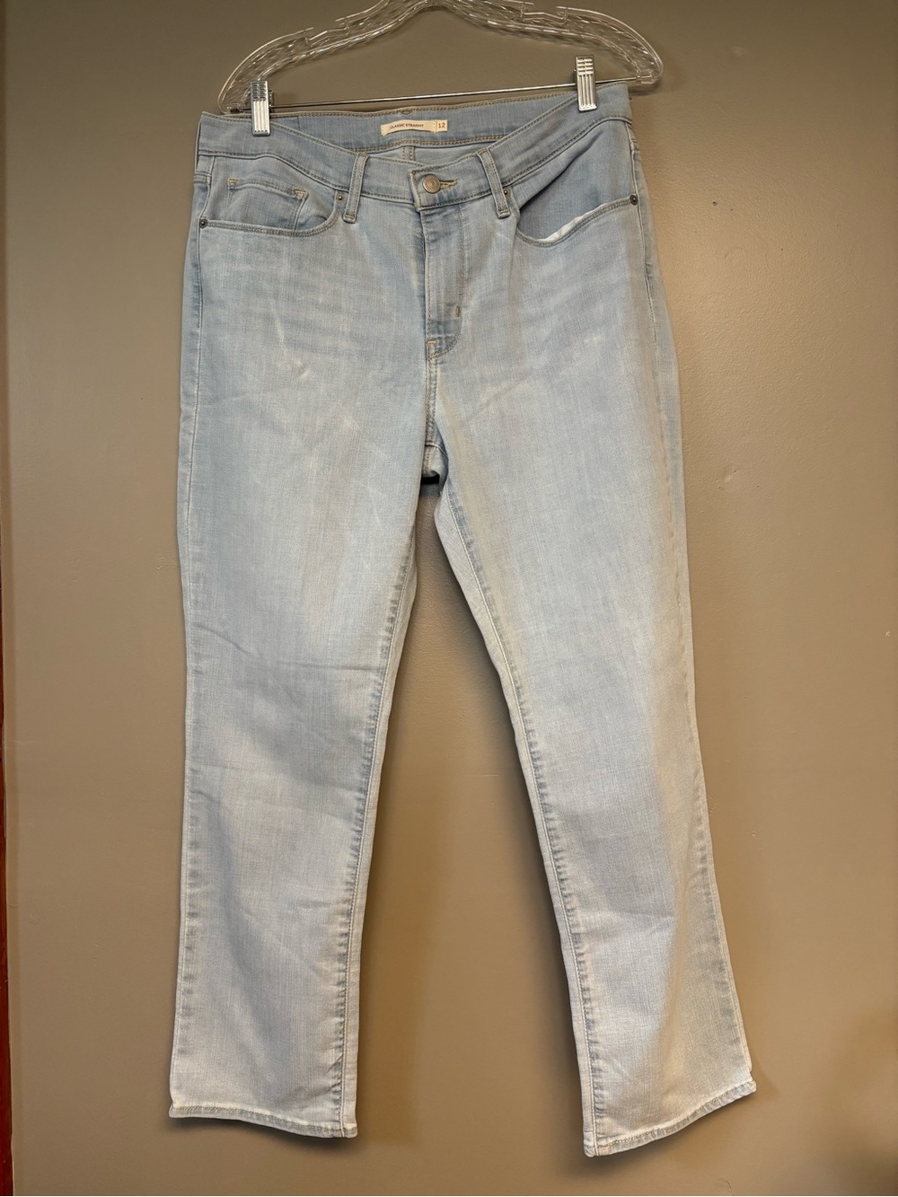 Levi Strauss Light Wash Women's Jeans - Classic Straight Fit